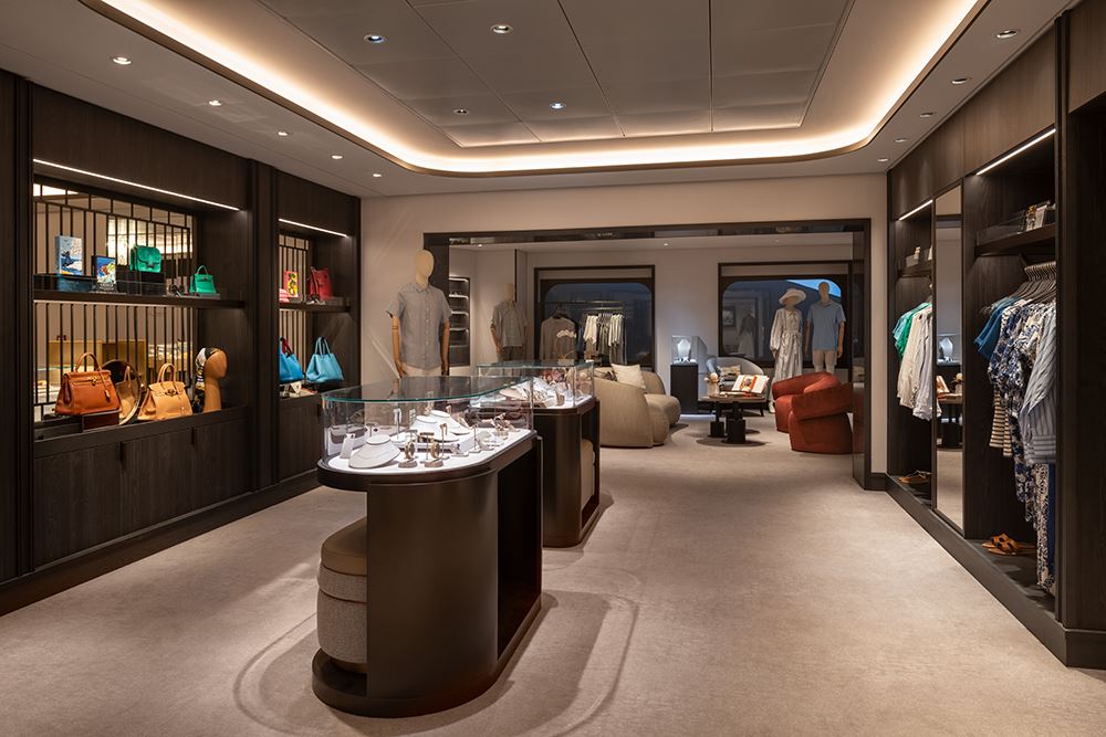 ritz store shopping on yacht